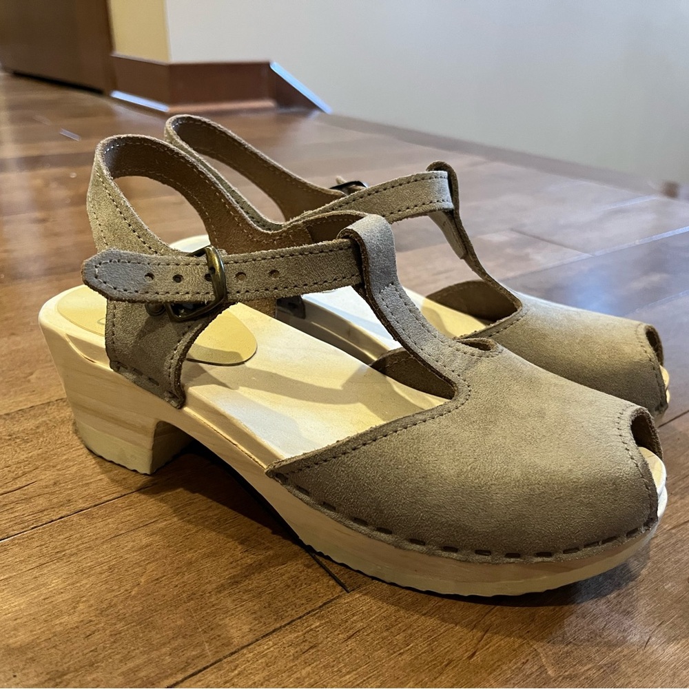 Sven mid height t-strap clog with peep toe